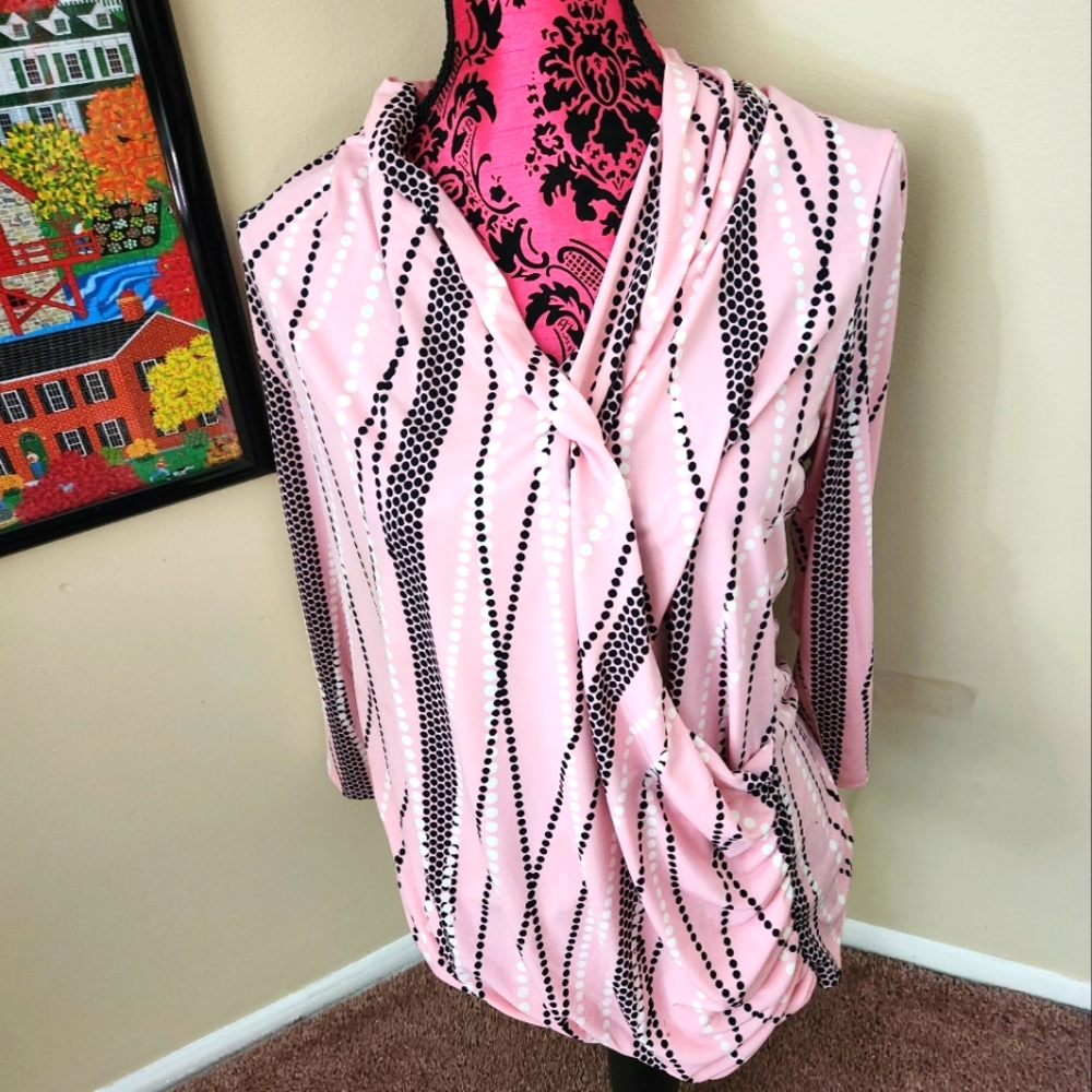 New York And Company Pink and Black Polka Dot Blouse Excellent
